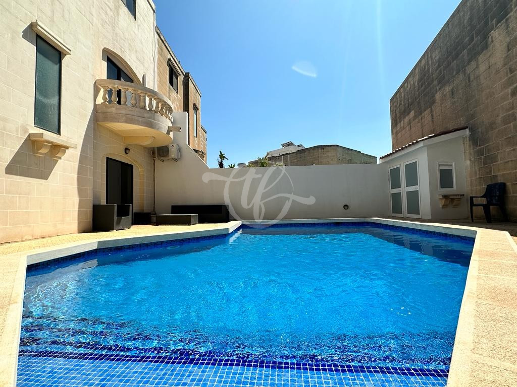 Madliena Villa with private pool for rent