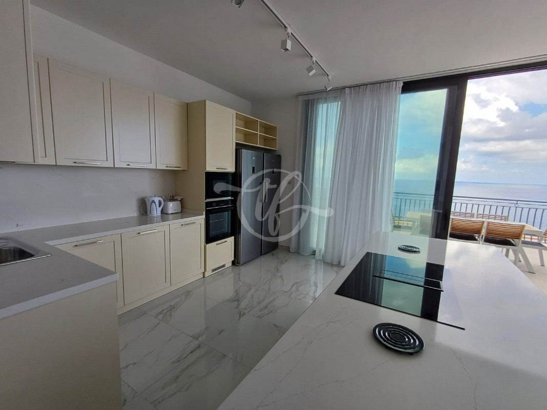 Sliema Seafront Penthouse for rent