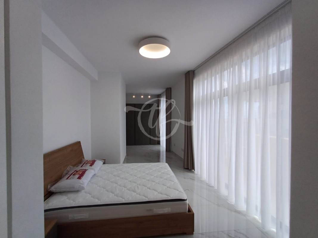 Sliema Seafront Penthouse for rent