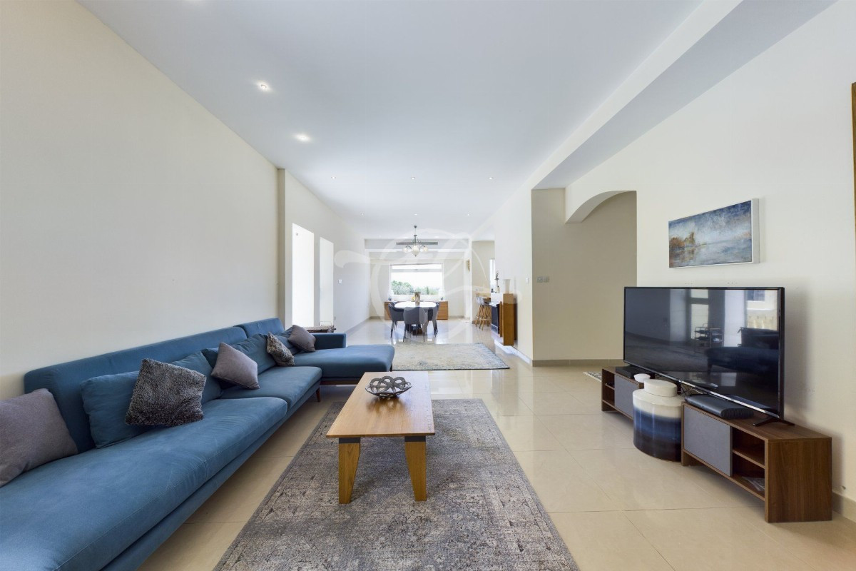 Villa for Rent in Attard