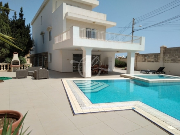 Madliena Villa for rent