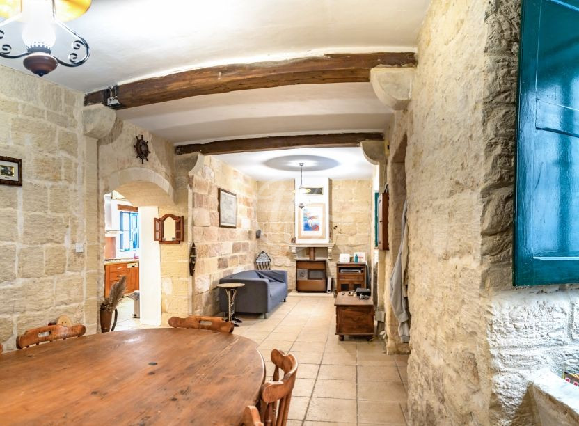 Naxxar House of Character