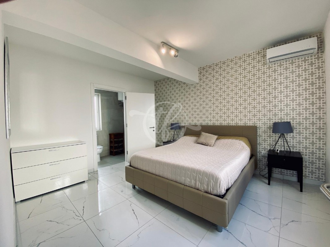 Gzira Penthouse for rent