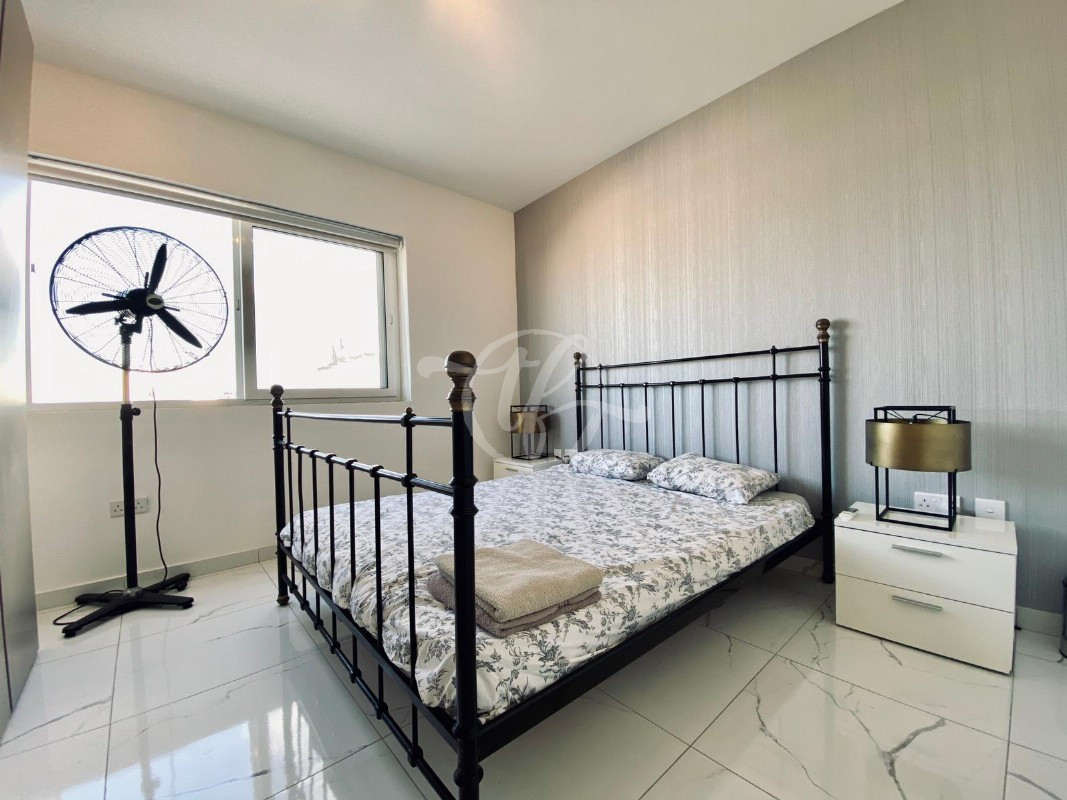 Gzira Penthouse for rent