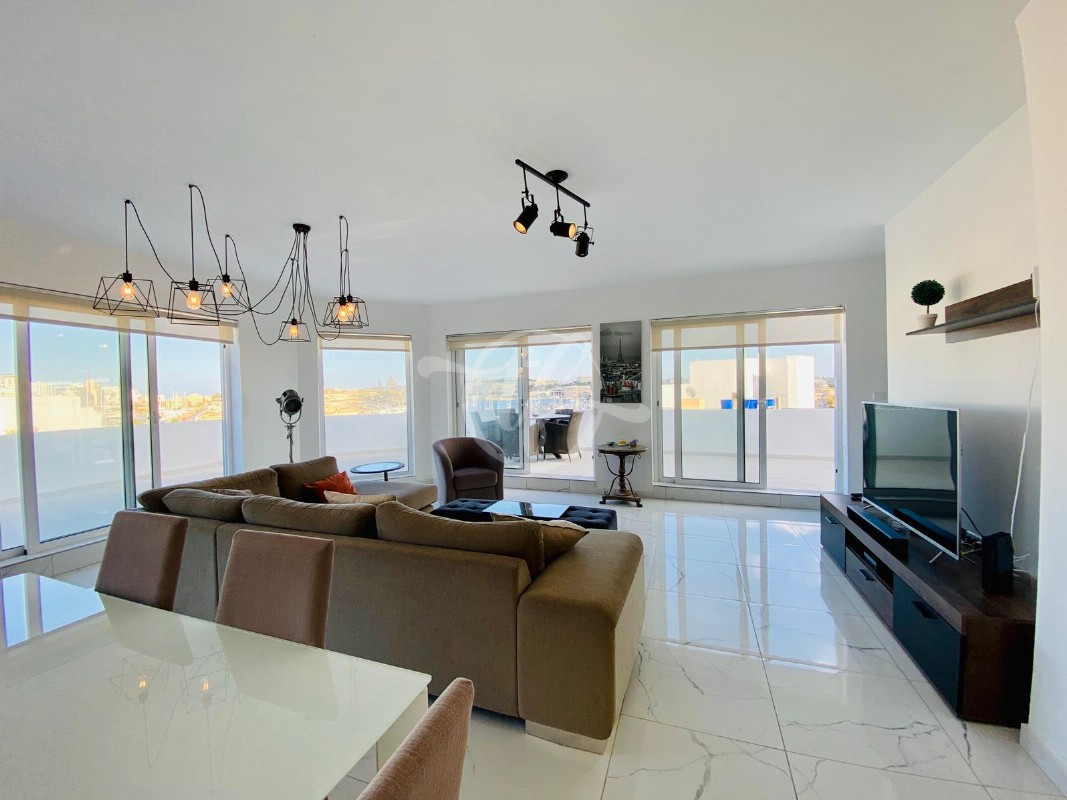 Gzira Penthouse for rent