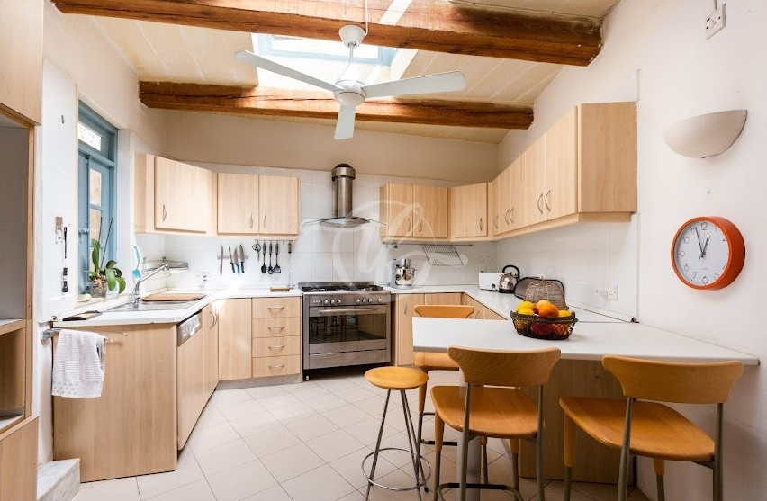 House of Character in Attard for Rent