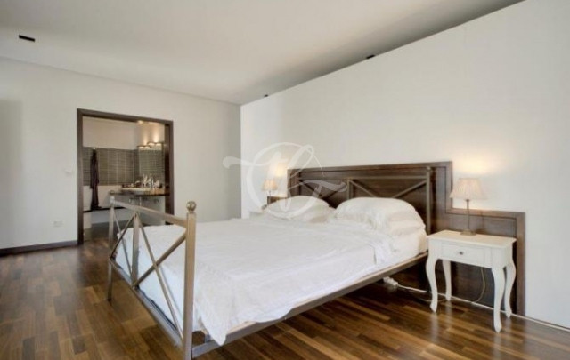 House of Character with pool for rent in Zejtun