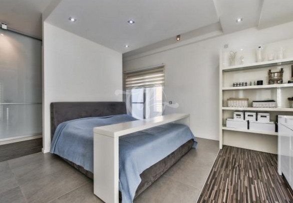 Seafront Apartment for Rent in Sliema