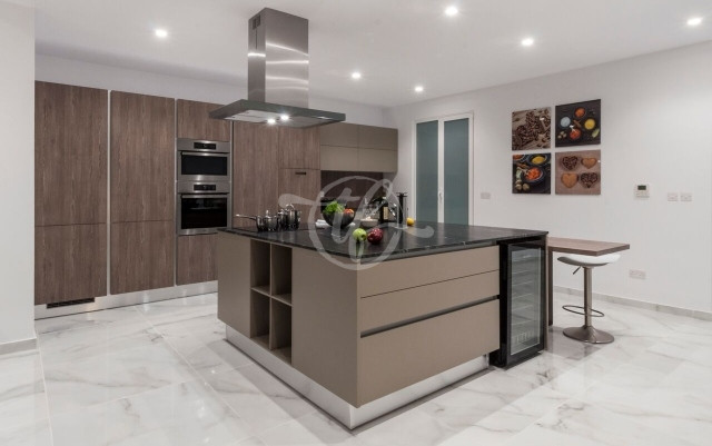 Seafront Apartment in Sliema for Rent