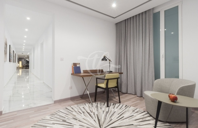 Seafront Apartment in Sliema for Rent