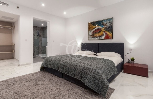 Seafront Apartment in Sliema for Rent