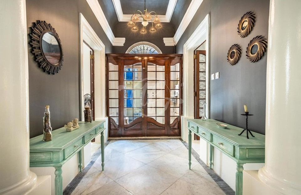 Luxury Townhouse for rent in Sliema