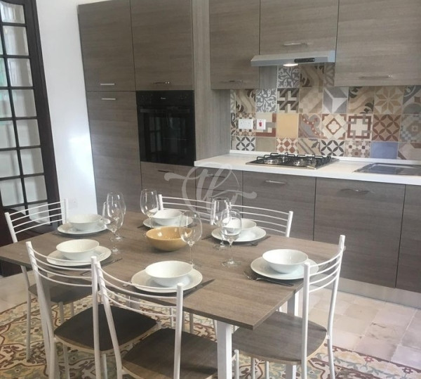 Luxury Townhouse for rent in Sliema
