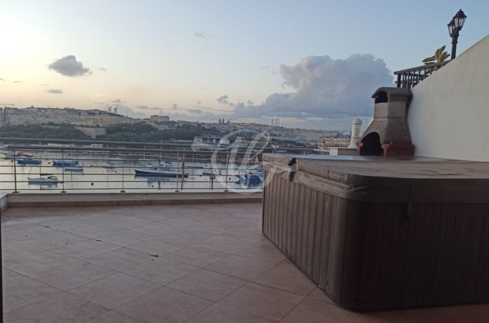 Seafront Penthouse for Rent in Sliema