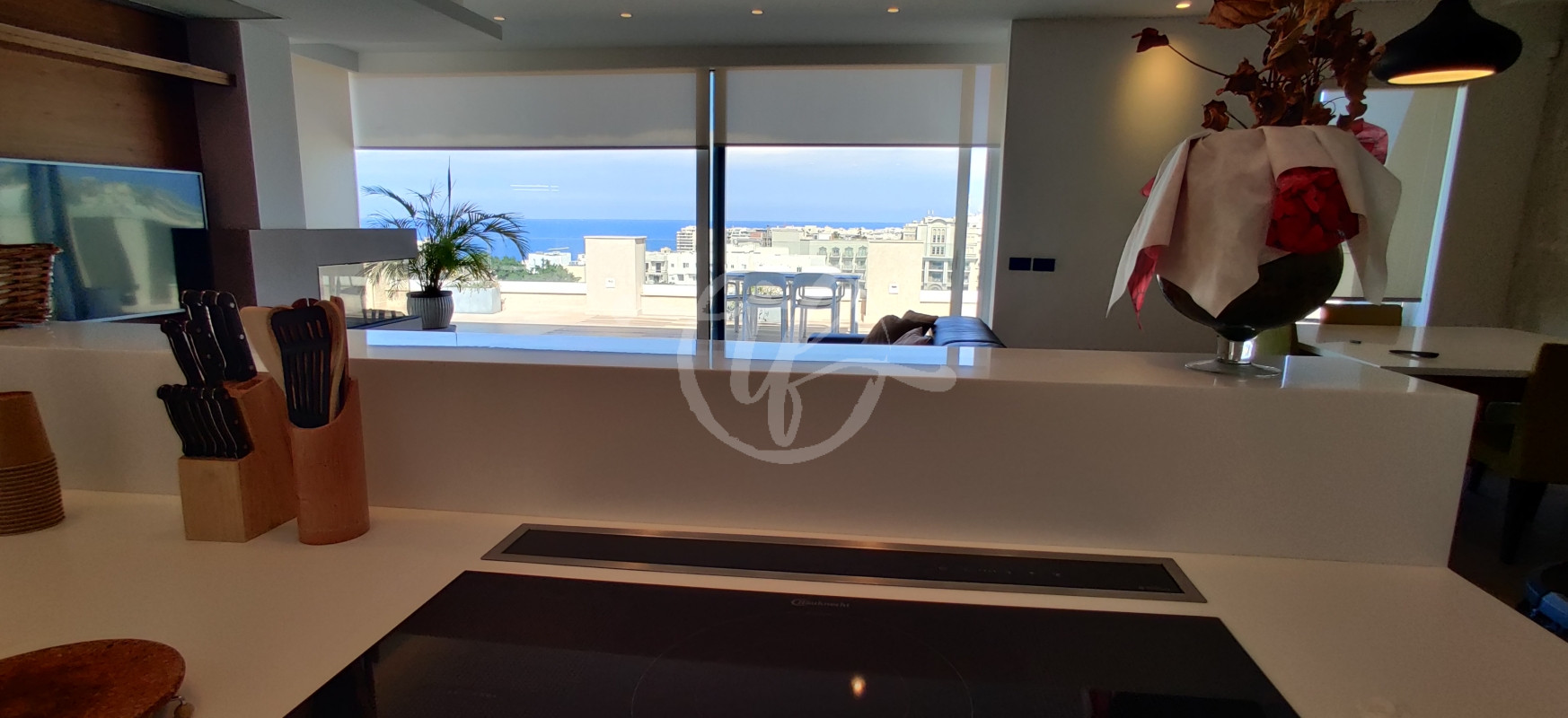 Seaview Penthouse for Rent in St Julians