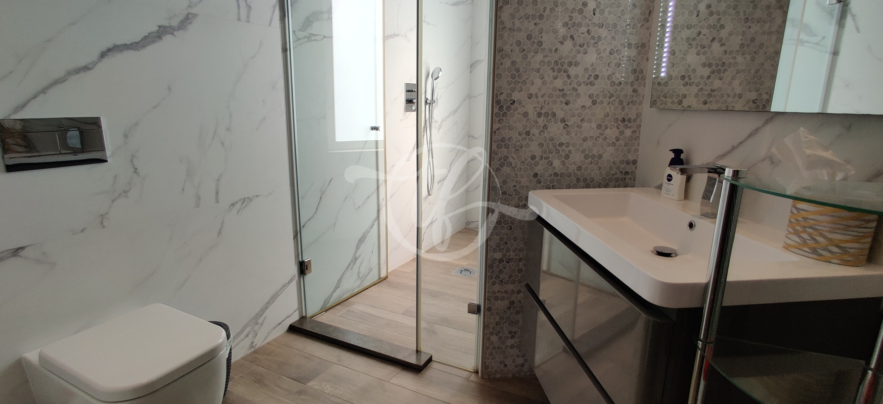 Seaview Penthouse for Rent in St Julians