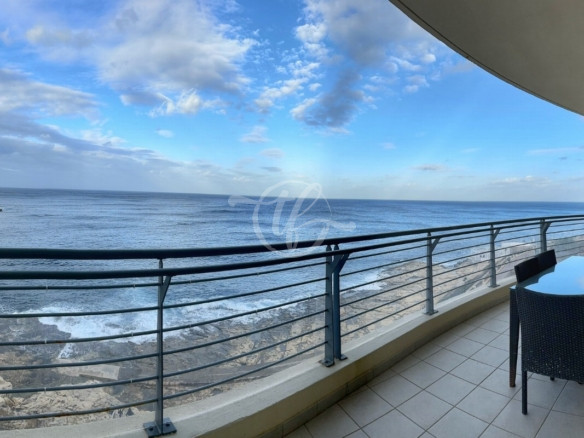 Seafront Apartment for rent in Sliema