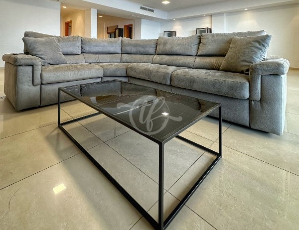 Seafront Apartment for rent in Sliema