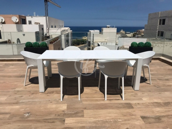 Modern Penthouse for Rent in Bahar Ic-Caghaq