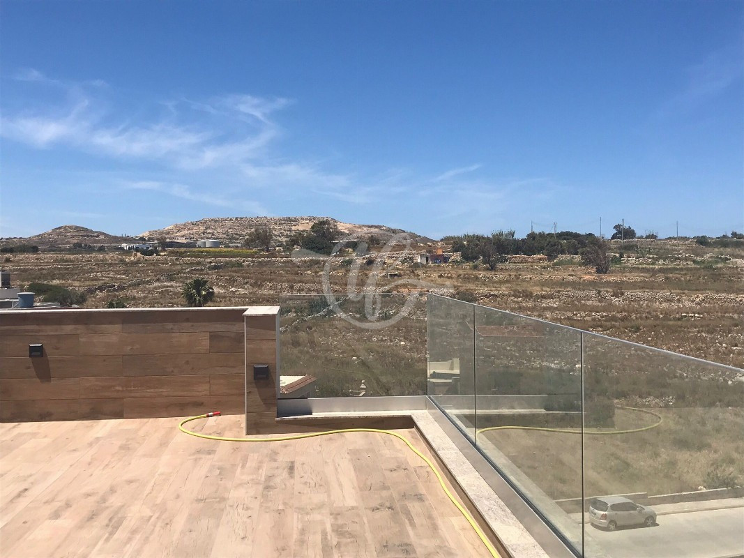 Modern Penthouse for Rent in Bahar Ic-Caghaq