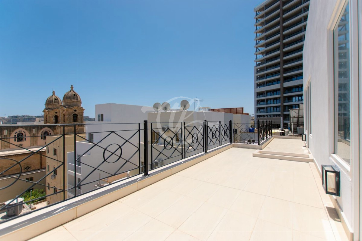 Luxurious Penthouse for Rent in Gzira