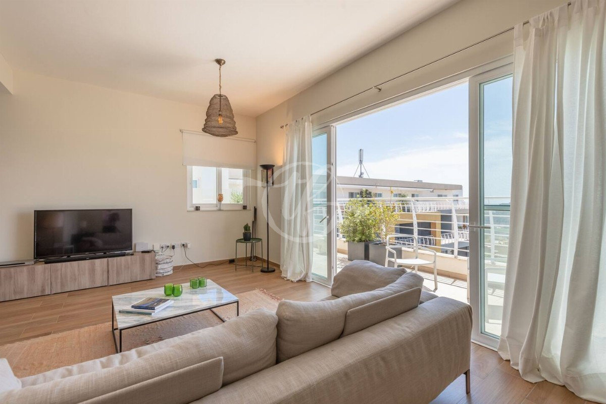 Penthouse for Rent in Naxxar