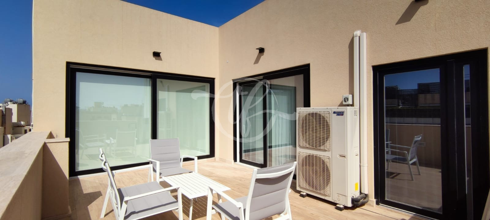 L012347 (19) Fully Furnished Penthouse for Rent in Sliema