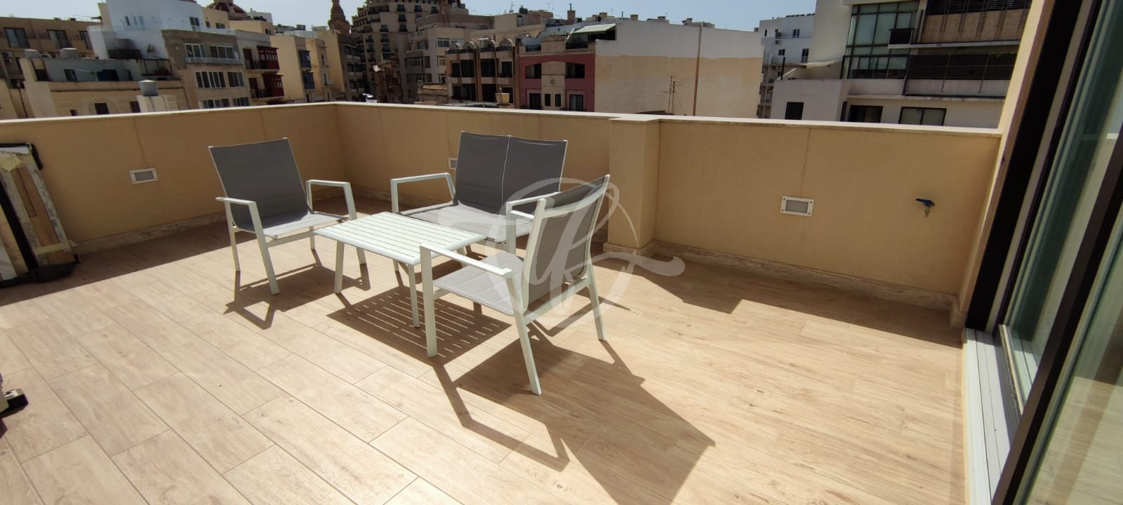 L012347 (20) Fully Furnished Penthouse for Rent in Sliema