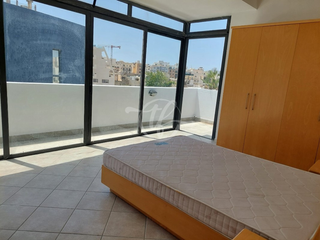 Spacious Penthouse for Rent in Sliema