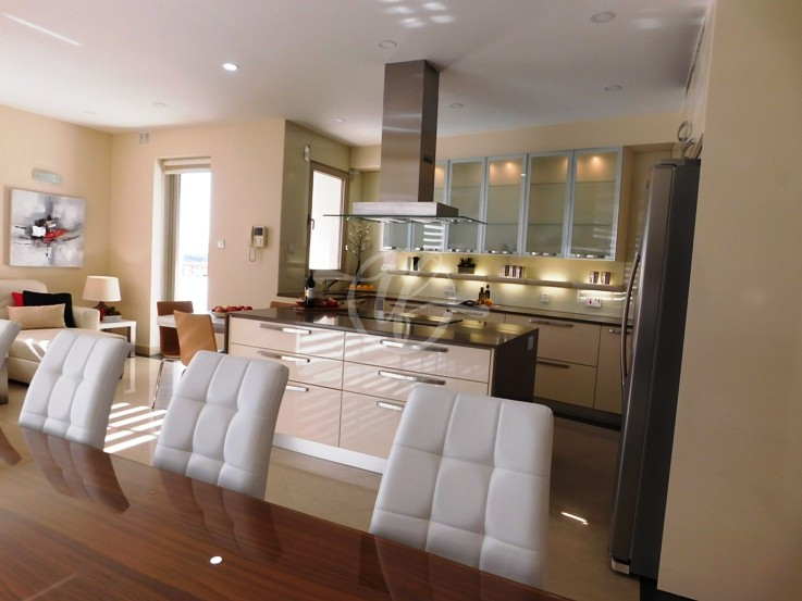 Seafront Apartment for Rent in Sliema