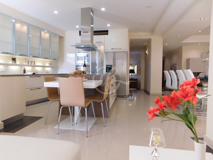 Seafront Apartment for Rent in Sliema