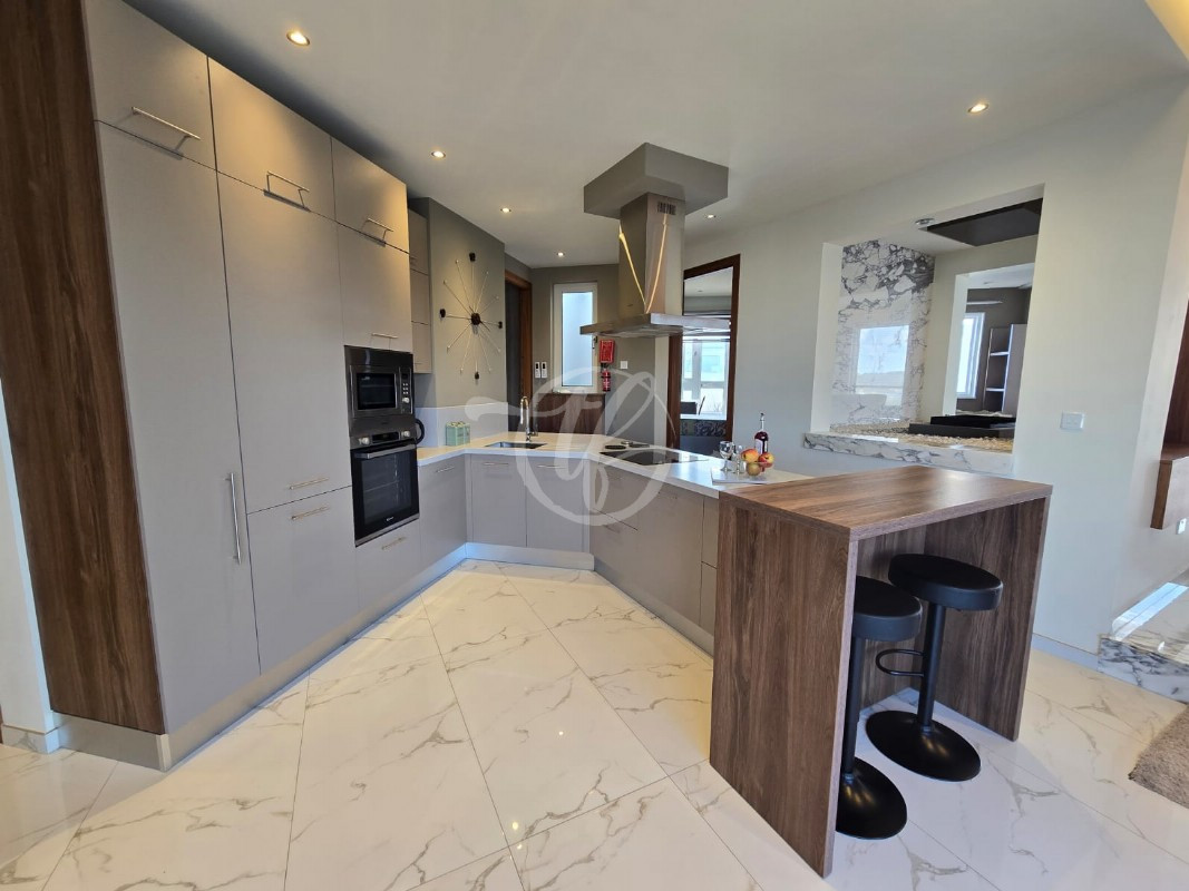 Seafront Penthouse for Rent in Marsascala