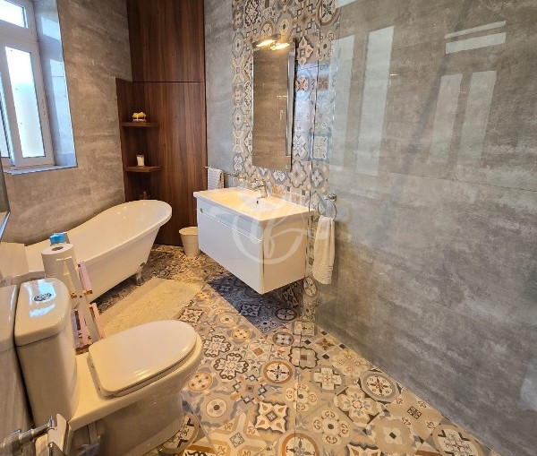 Seafront Penthouse for Rent in Marsascala