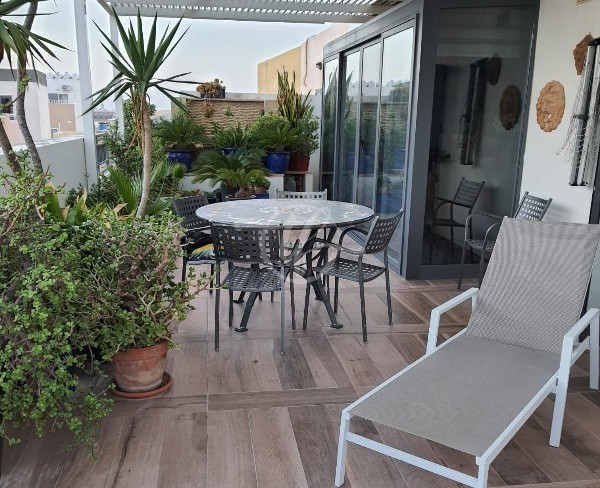 Seaview Penthouse for Rent in Xaghjra