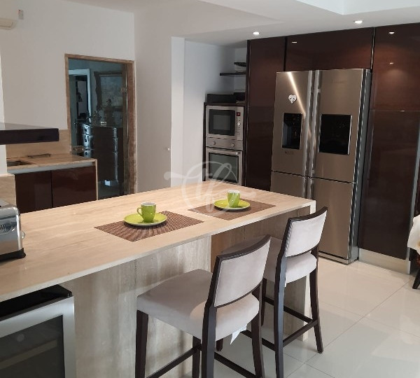 Seaview Penthouse for Rent in Xaghjra