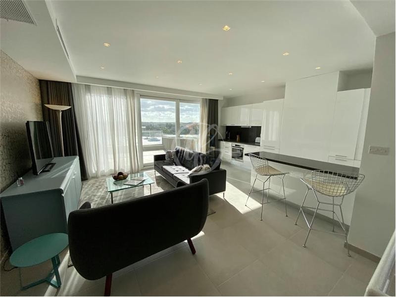Seafront Penthouse for Rent in Sliema