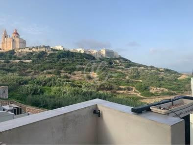 Seaview Penthouse for Rent in Mellieha