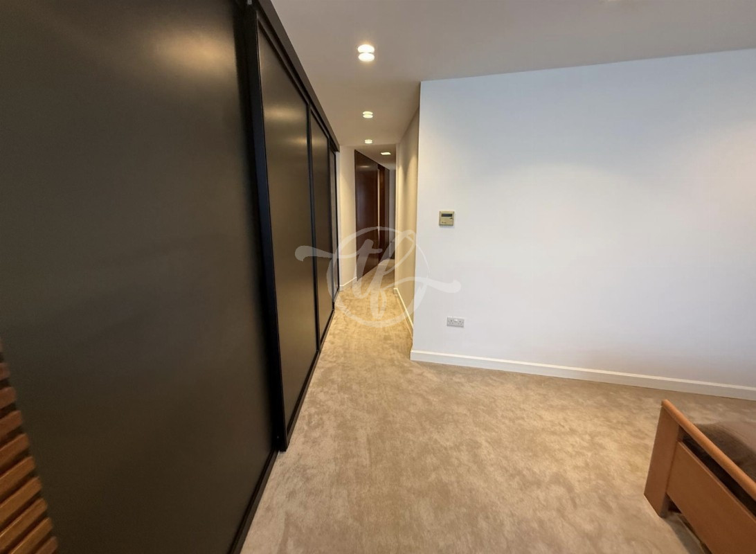 Seafront Apartment for Rent in Gzira