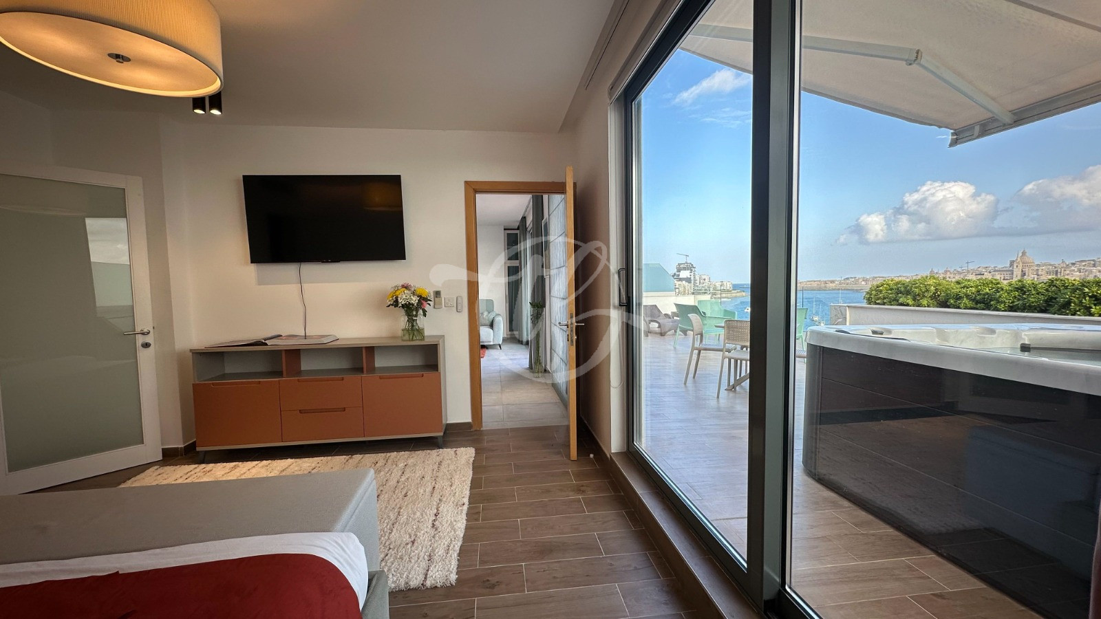 Seaview Penthouse for Rent in Sliema