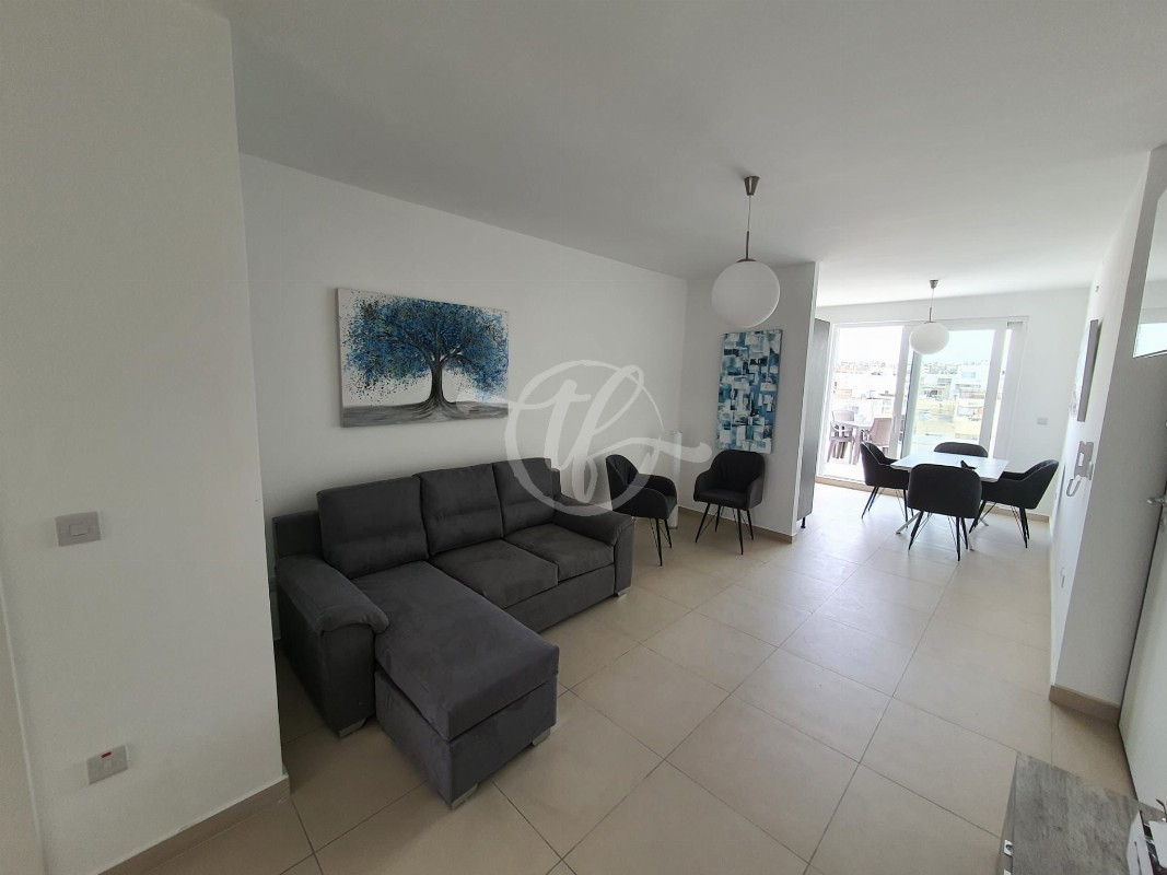 Swieqi Penthouse for rent