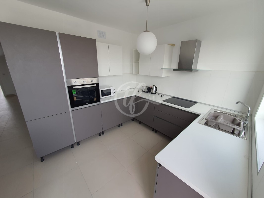 Swieqi Penthouse for rent