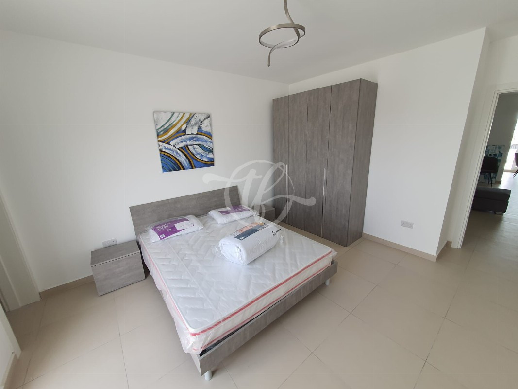Swieqi Penthouse for rent