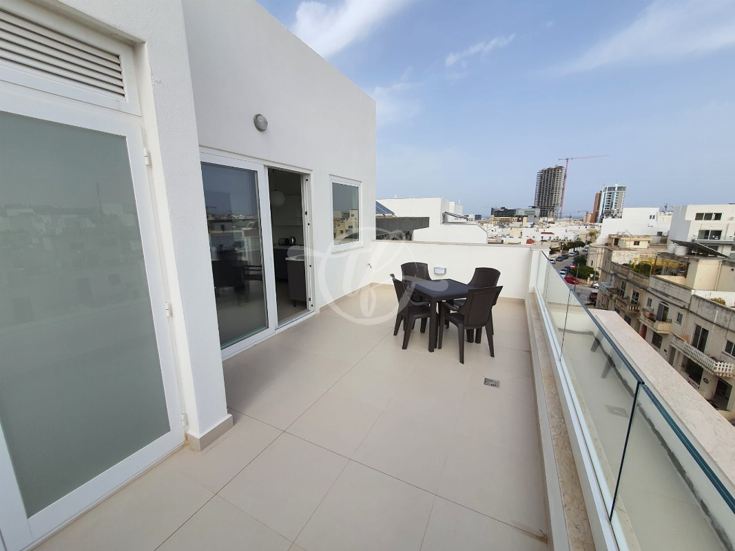 Swieqi Penthouse for rent