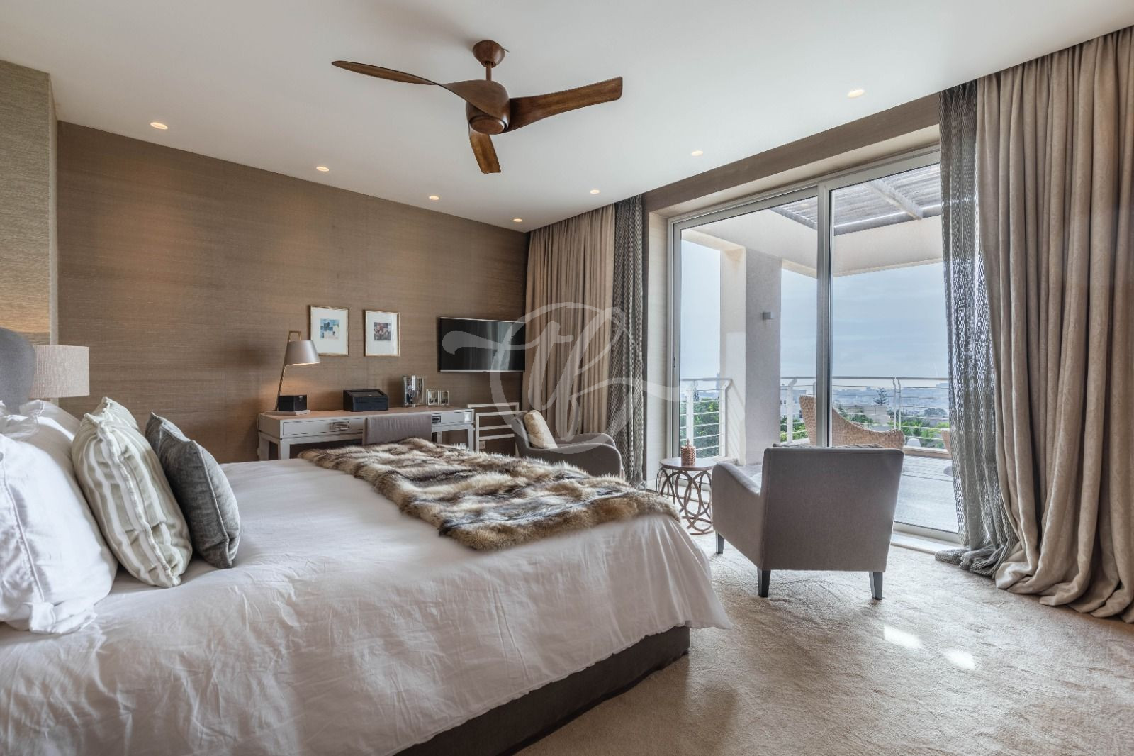 madliena villa for sale