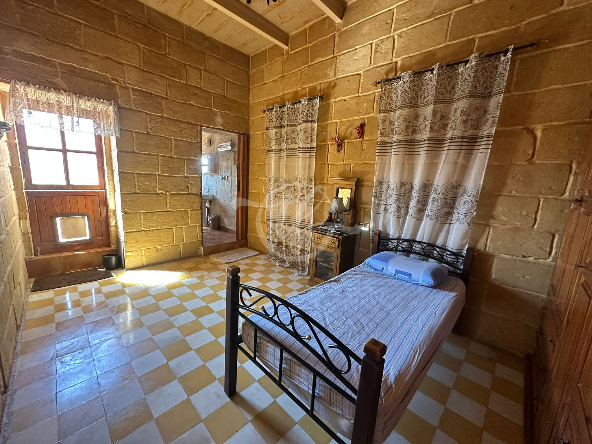 qrendi house of character for sale