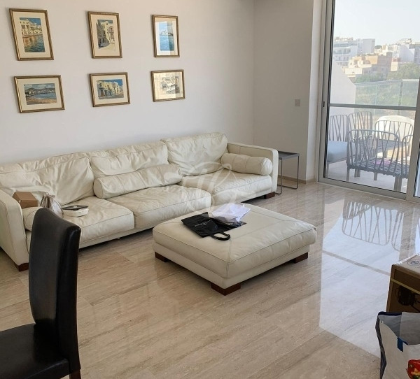 Seaview Penthouse for Rent in St Julians