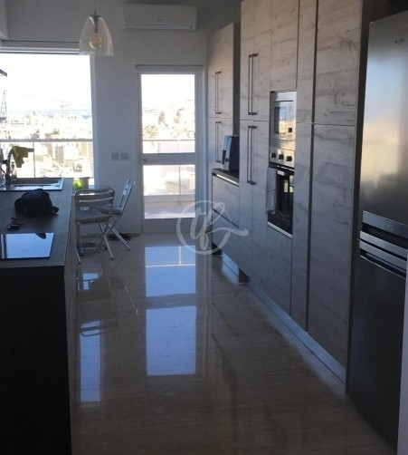 Seaview Penthouse for Rent in St Julians