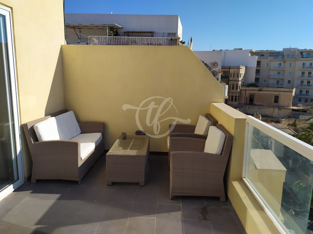 Penthouse for Rent in Gzira