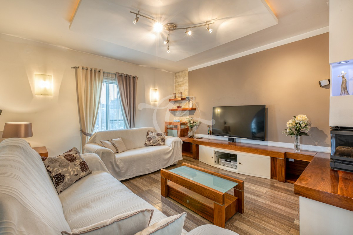 Luxury Apartment for Rent in Pembroke