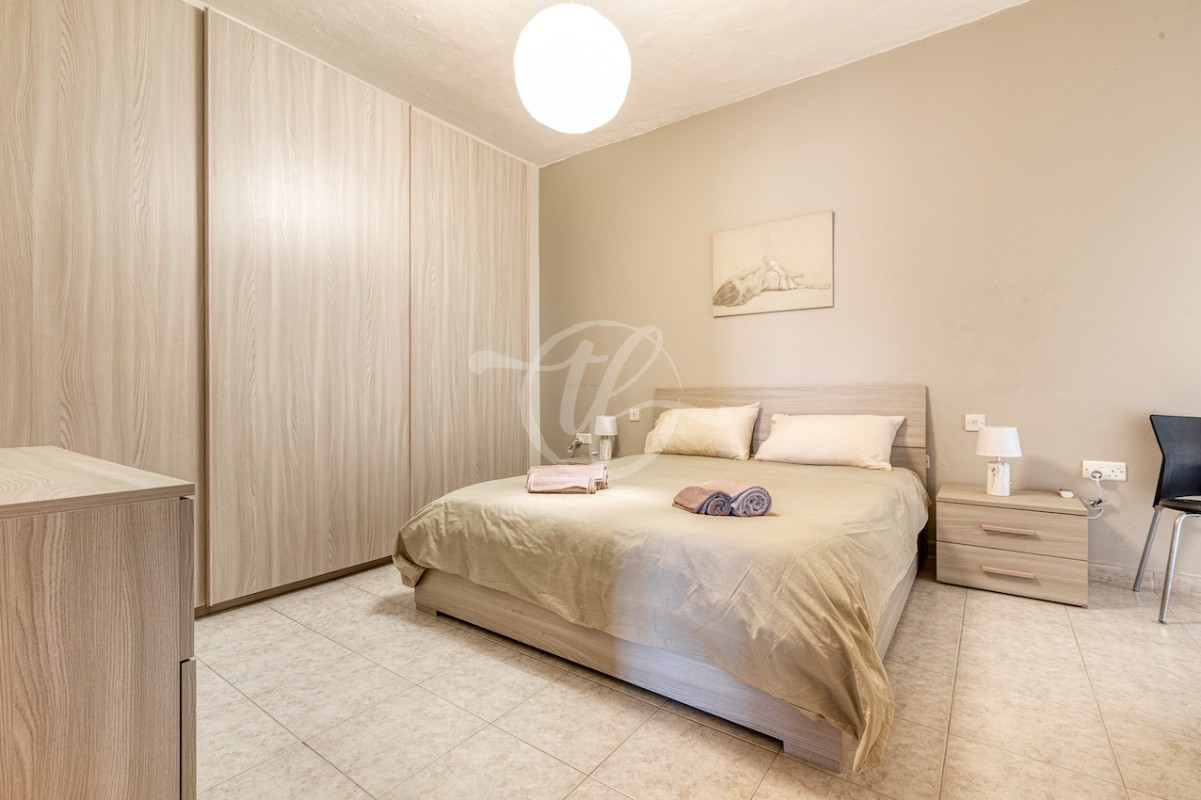 Luxury Apartment for Rent in Pembroke